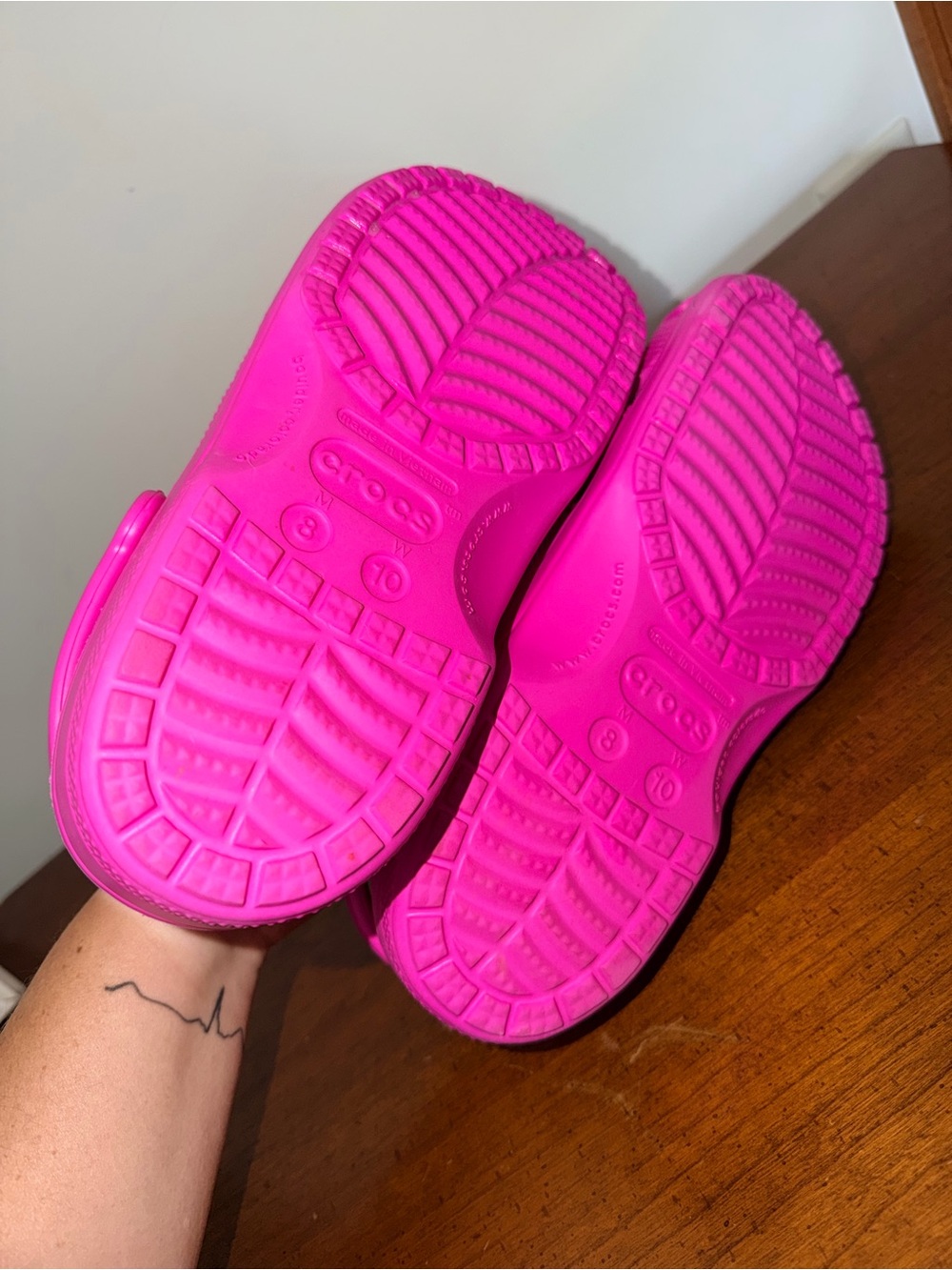 Crocs Adult Baya Clogs, Electric Pink, W10/M8 - Picture 5 of 8